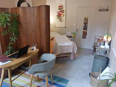 Amandine DELIA- Médecine traditionnelle chinoise / acupuncture / ventouses, Marseille